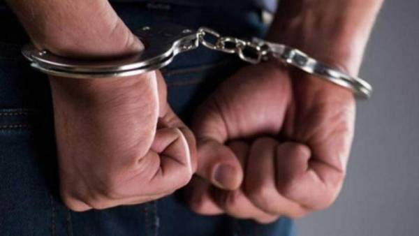 القبض على شخصين سلبا مطعمًا في عمّان تحت التهديد