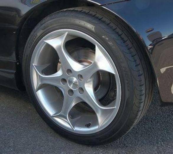 شاب يدهس والده وشقيقه في ماركا