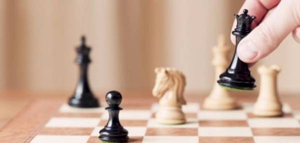 المهندس خالد بدوان السماعنة يكتب..  متى تكون القرارات الاستراتيجية رصاصة في نعش صاحبها ؟ ..