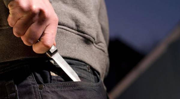 وفاة عامل محطة محروقات طعن قبل سلبه .. وضبط المشتبه به