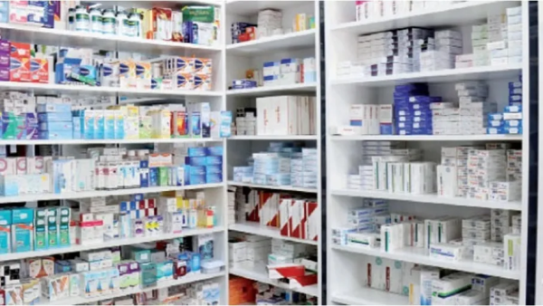 الصيادلة: منع توصيل الأدوية قرار لحماية المهنة