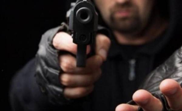 سطو مسلح على فرع أحد البنوك برام الله