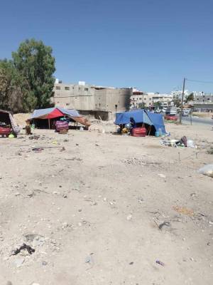 محافظة الزرقاء تزيل 37 خيمة عشوائية من منطقة البتراوي وشارع المصفاة