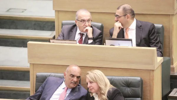 النواب يوافق على مشروعي قانوني البيانات الشخصية والملكية العقارية