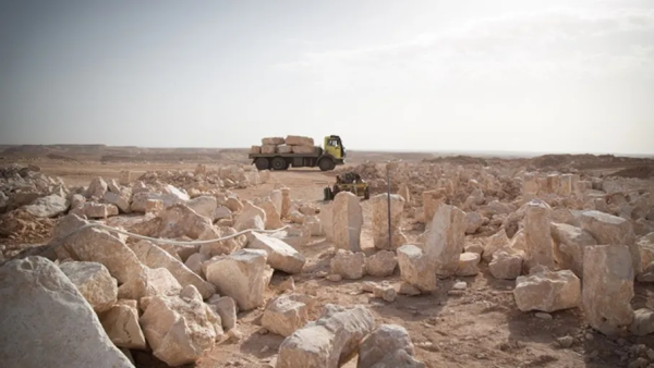 الطاقة والمعادن تغلق جميع المقالع المخالفة في الرويشد