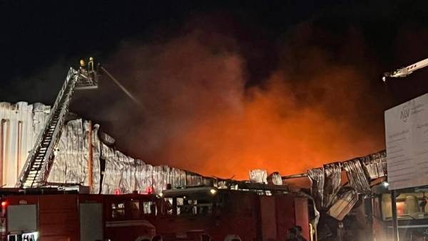 أين وصلت نتائج التحقيق في حريق شركة قرية العقبة اللوجستية !!