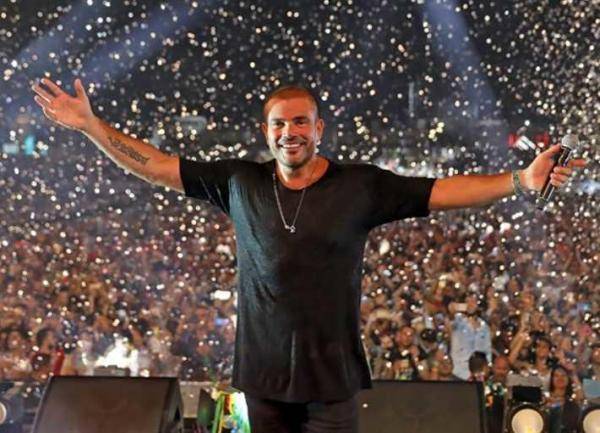 بيعت ب325 دينارا .. نفاد تذاكر حفل عمرو دياب في الأردن قبل شهر