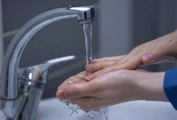 وبدأت خيرات التحديث الاقتصادي رفع أسعار المياه على المنازل!!