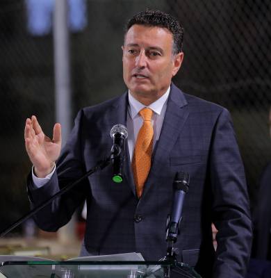 رئيس النواب: نسير على التوجيهات الملكية في دعم الشباب والرياضة