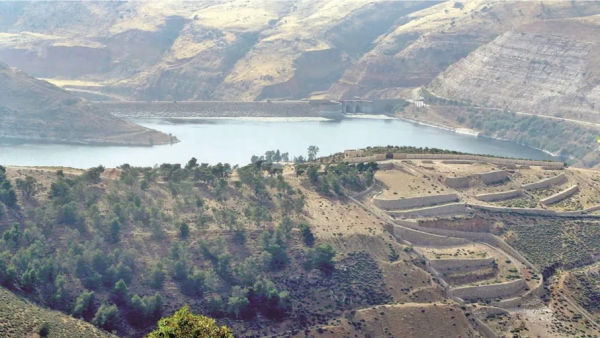 إنهاء الكشف على سلامة السدود وتهيئتها لاستقبال الأمطار آخر الشهر الحالي