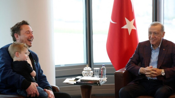 ماذا أهدى أردوغان لماسك ونجله؟