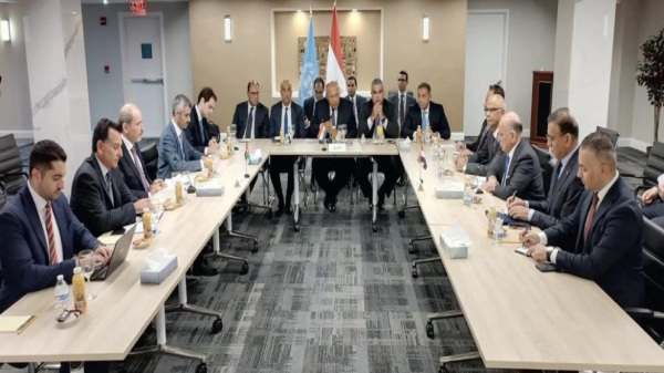 الأردن ومصر والعراق يبحثون تعزيز تفعيل التعاون في مجالات اقتصادية وسياسية