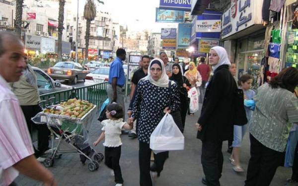 التأمينات الاجتماعية: 49  للرجال و6.7  للنساء