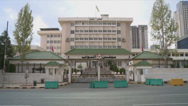 تأجيل أقساط القروض حتى نهاية العام الحالي على المزارعين المتضررين من عاصفة عام 2021