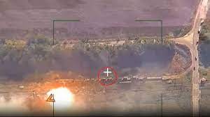 القوات الروسية تدمر قاعدة تحميل لقطار أوكراني مليء بالمدرعات... فيديو