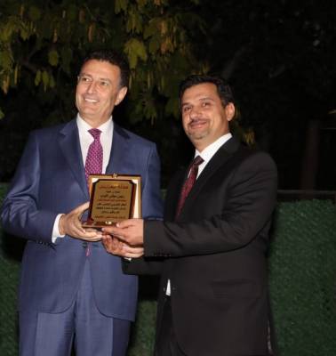 جامعة العلوم التطبيقية تدعم حفل (مجلة نيفرتيتي) الخامس عشر بنادي ديونز عمان