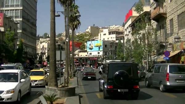 الحاج توفيق يكشف تفاصيل تحديد ساعات عمل المحال التجارية