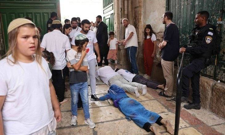 شعب الله المختار : لنا حق البصق على المسيحيين.. والمجتمع الدولي