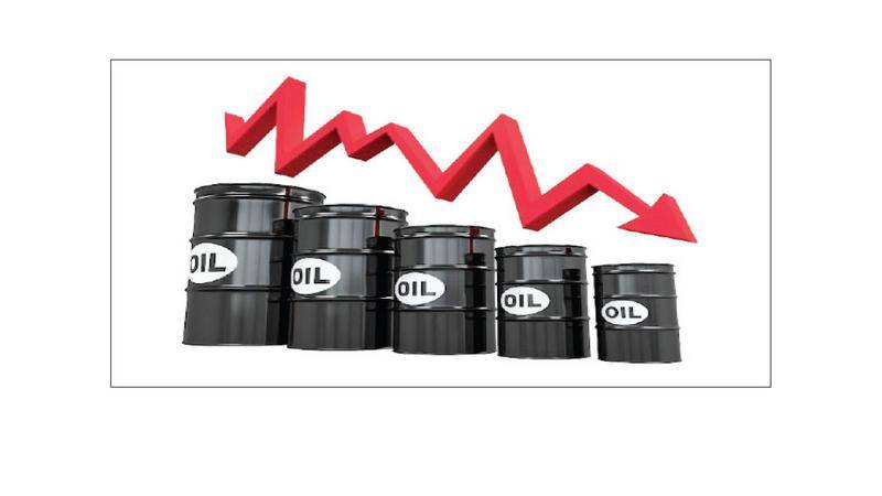 النفط يتجه لتسجيل أكبر انخفاض أسبوعي منذ آذار