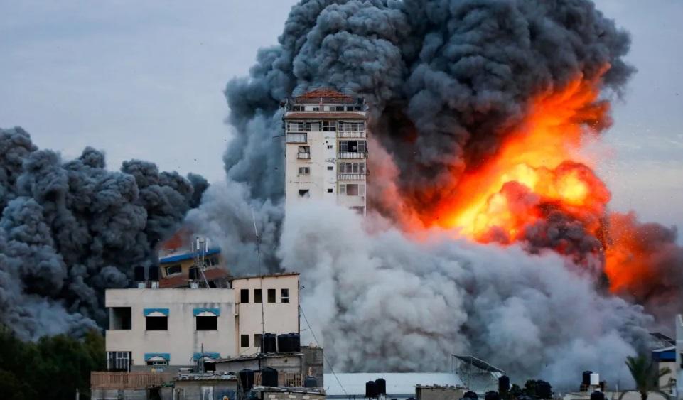 جيش الاحتلال أسقط 1000 طن من القنابل على غزة