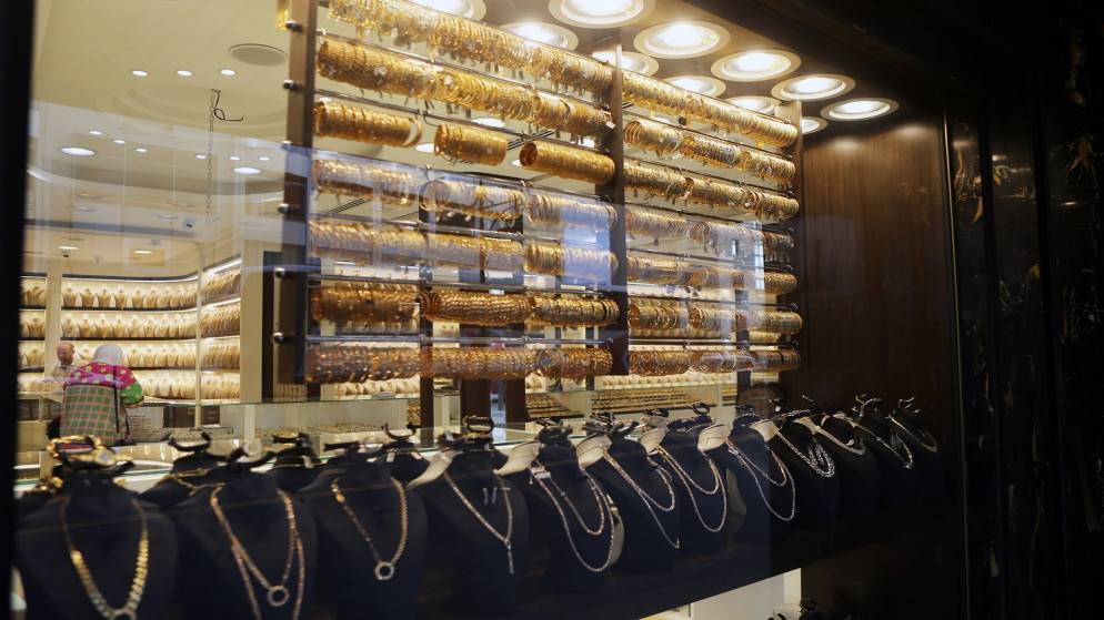 37.9 دينارا سعر الذهب عيار 21 في السوق المحلية