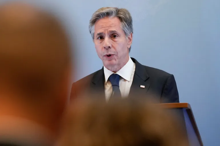 بلينكن: سألتقي عباس وقادة 5 دول عربية