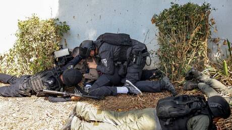 يديعوت أحرنوت تكشف تفاصيل استدعاء رئيس الشاباك قبل ساعات من هجوم طوفان الأقصى