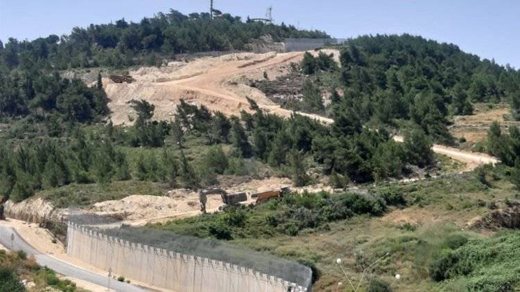 قصف موقع إسرائيلي في مستوطنة مسكاف عام مقابل بلدة العديسة جنوبي لبنان