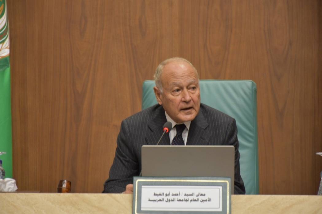 أمين الجامعه العربيه يصحو أخيرًا ويطالب بوقف جرائم الاحتلال في غزة