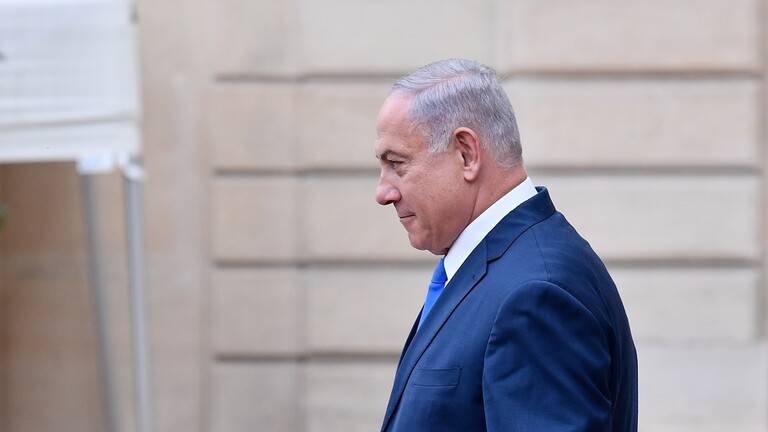 صحيفة عبرية تتساءل.. ما حقيقة تخلي نتنياهو منذ بداية الحرب عن ربطة عنقه؟