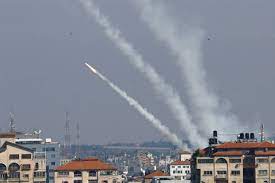 الاحتلال يستفز سكان غزة بتصريحاته.. والقسام يرد بقصف بن غوريون