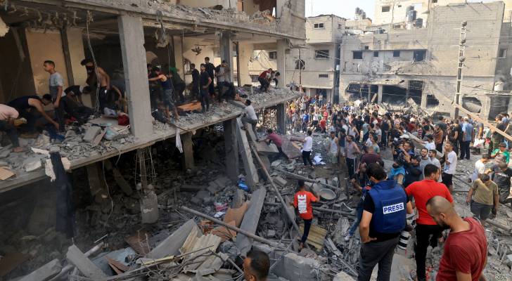 إطلاق صاروخ متبّر تجاه طائرة الاحتلال في سماء خان يونس