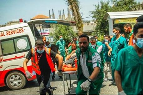 الصليب الأحمر: أدخلنا فريقا طبيا وخبراء وشاحنات إغاثة إلى غزة