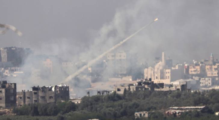 إعلام عبري: سقوط صاروخ أطلقته المقاومة من قطاع غزة على مصنع في عسقلان