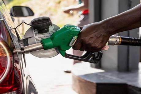 توقعات بتخفيض البنزين 5 قروش والديزل 3 قروش