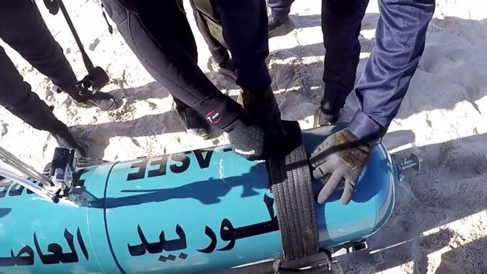 القسام تنشر مشاهد تعرض لأول مرة لطوربيد العاصف الموجه محلي الصنع الذي أدخلته للخدمة (فيديو)