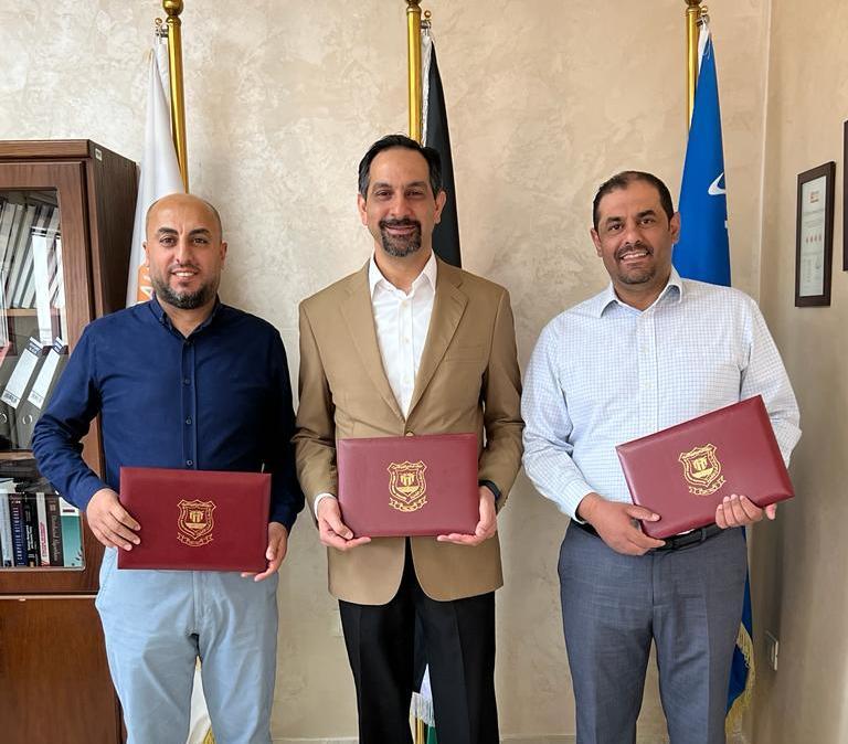 3 من أساتذةتقنية المعلومات في عمان الأهلية يحصلون على شهادة مدرب معتمد منCisco بالأمن السيبراني