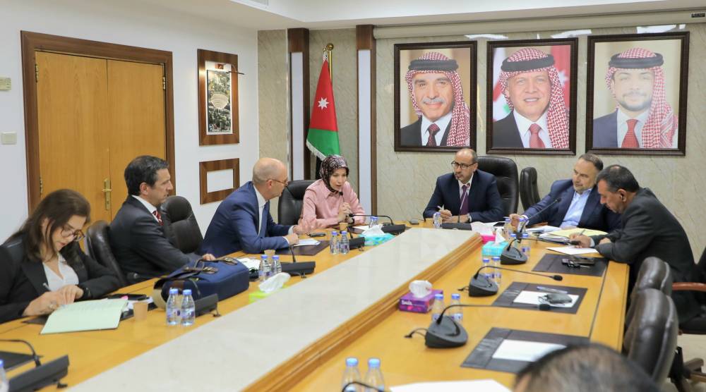 المالية والاقتصاد النيابيتان تلتقيان بعثة صندوق النقد الدولي