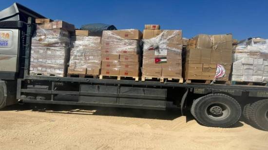 الأردن يرسل 30 ألف طن من القمح والحبوب للضفة