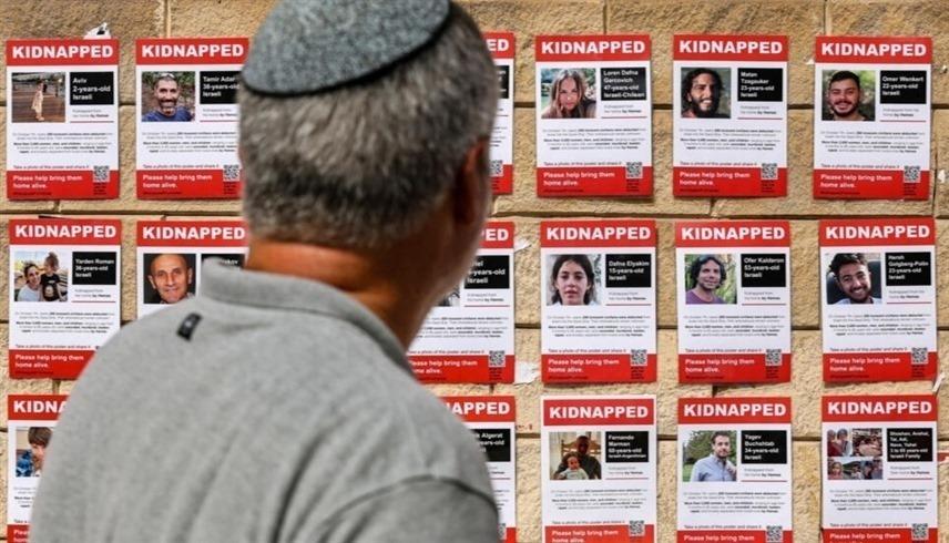 مفاوضات لإطلاق نحو 12 رهينة ووقف إطلاق النار بغزة