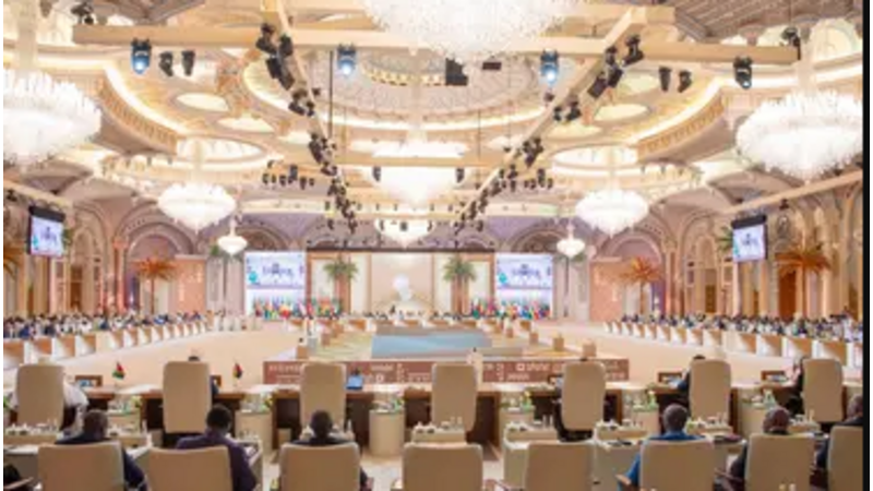 قرار بدمج القمتين العربية والإسلامية وعقدهما بشكل مشترك اليوم