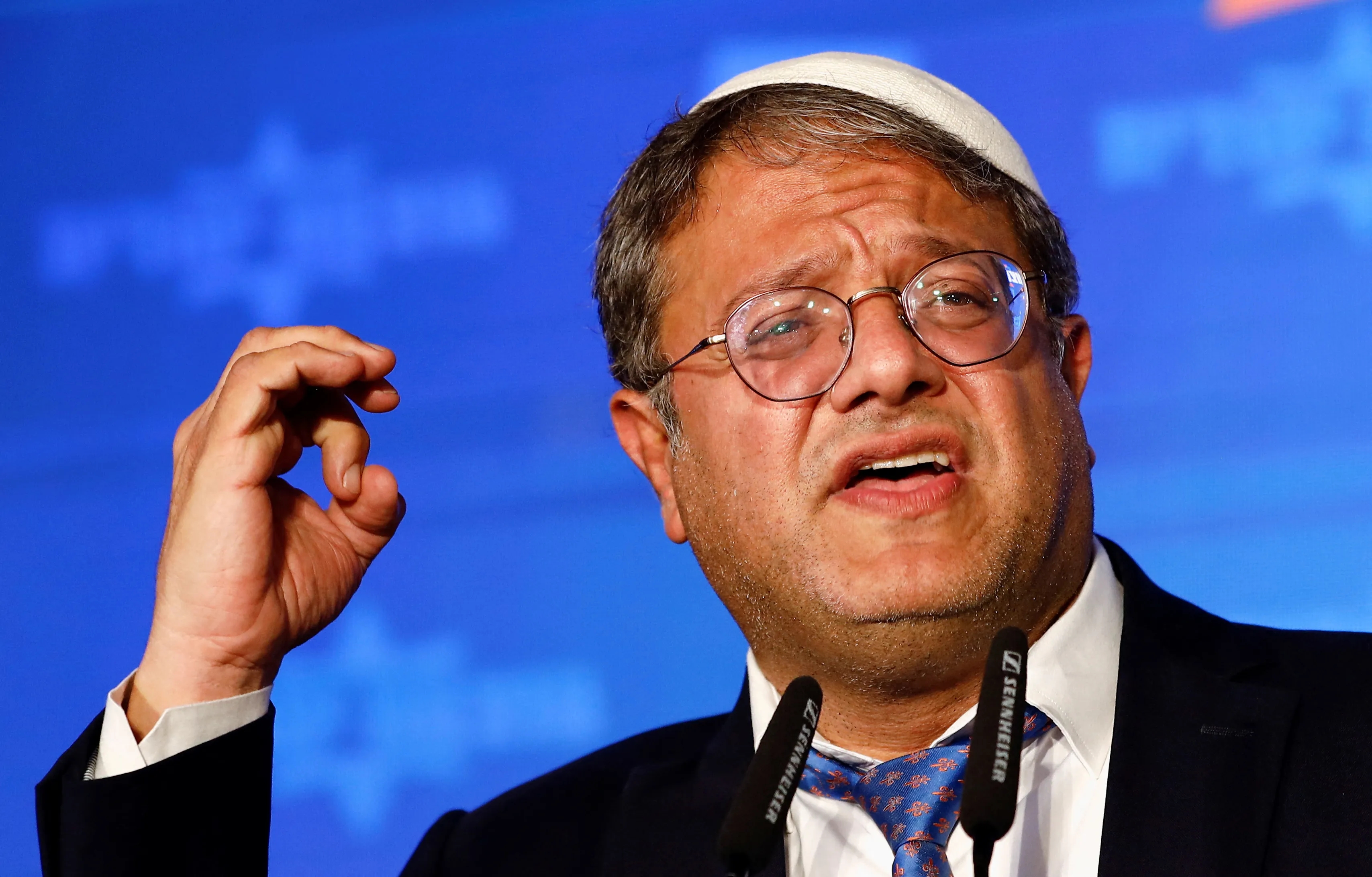 بن غفير يدعو لقتل موزعي الحلوى ونتنياهو يتحدى ضغوطا عالمية لوقف الحرب