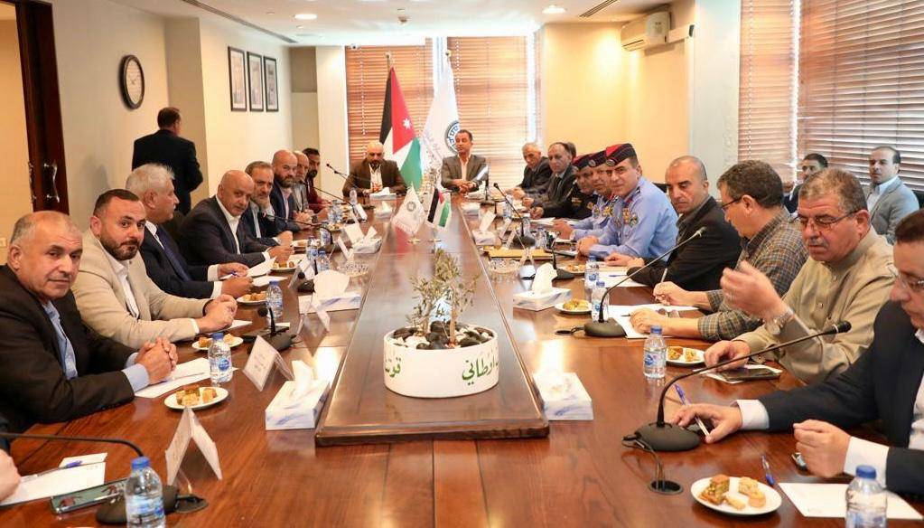 بحث التعاون المشترك بين تجارة الاردن وإدارتي السير والترخيص