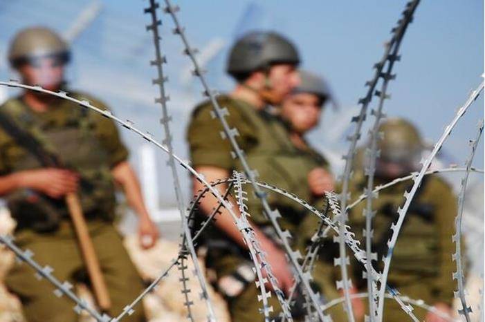 الاحتلال ينشر صورة لـ4 جنود قتلوا بانفجار فتحة نفق ملغمة في غزة