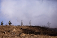 الجيش الإسرائيلي: إصابة 7 جنود بقصف استهدف المنارة على حدود لبنان