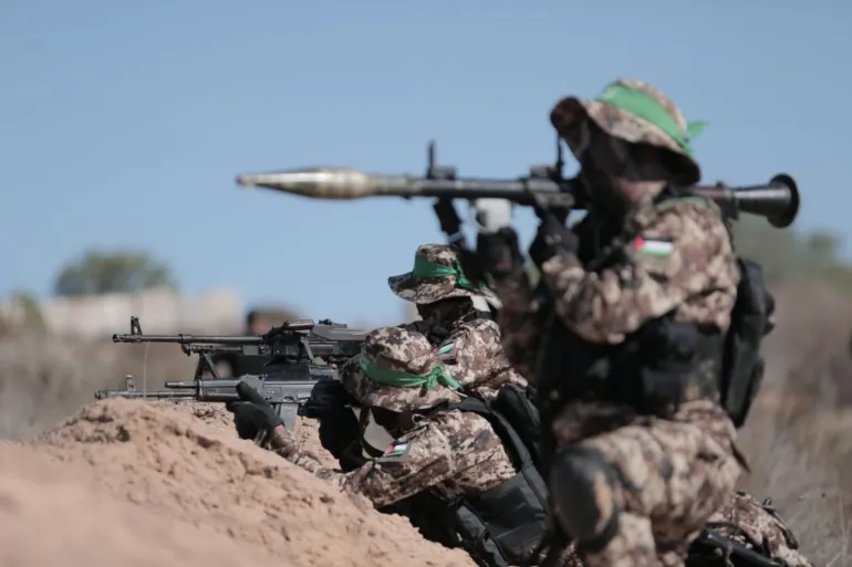 القسام تعلن تدمير عدد من الآليات ومنزل تحصن به جنود للاحتلال