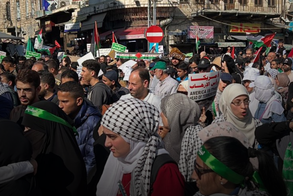 مسيرات حاشدة في عدة مناطق بالأردن دعما لقطاع غزة