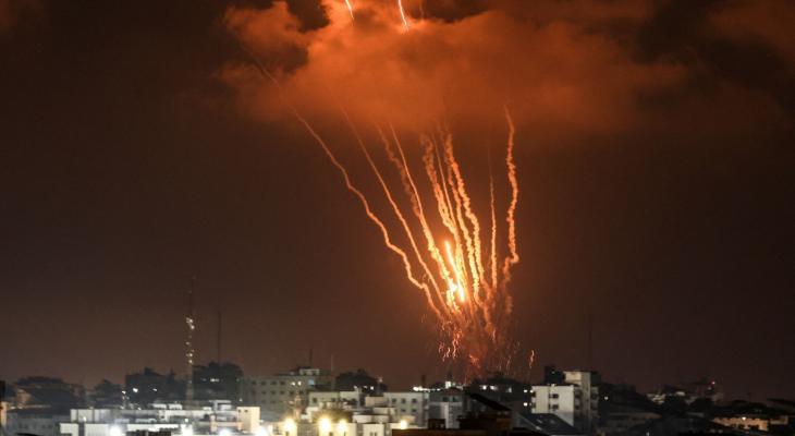 فيديو... رشقات صاروخية ثقيلة وكبيرة تجاه تل أبيب هي الأكبر على الإطلاق
