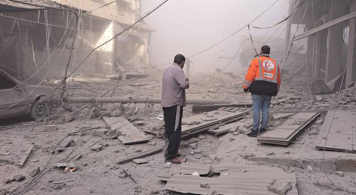 صحيفة هآرتس العبرية: وقف إطلاق النار في غزة سيدخل حيز التنفيذ الساعة 5 من فجر الخميس