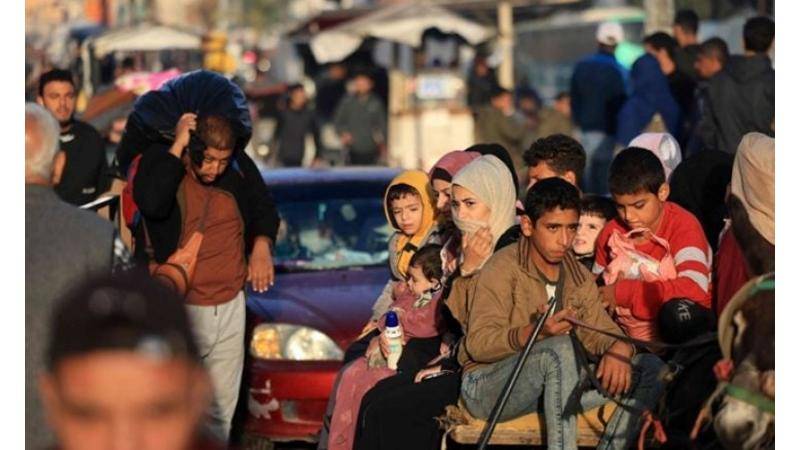 العودة إلى الشمال ممنوعة.. مئات آلاف النازحين يتوجهون لتفقد منازلهم وسط وجنوب غزة